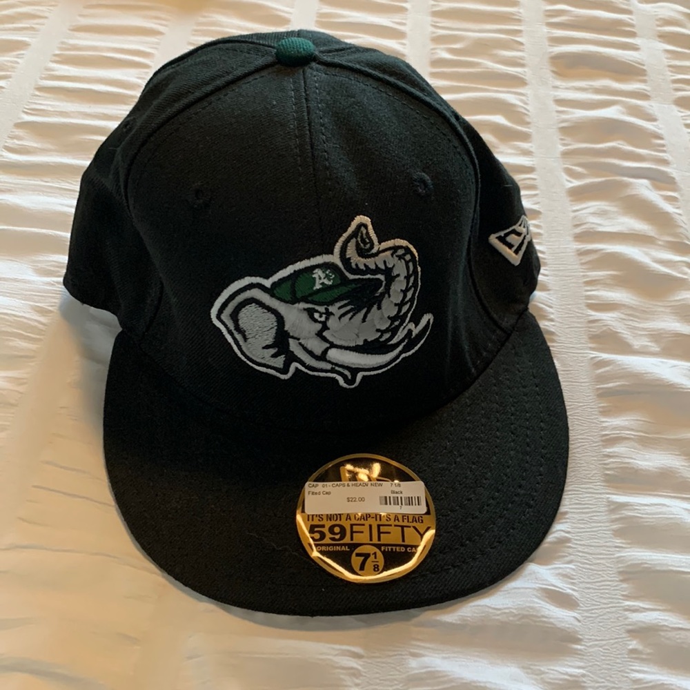 Modesto As fitted hat